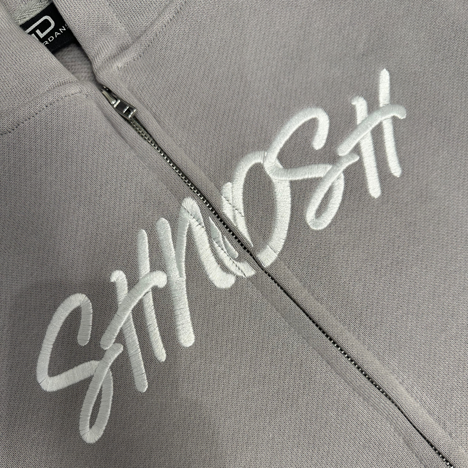 "SHNOSH" ZIP HOODIE GREY